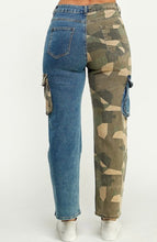Load image into Gallery viewer, Souljah Cargo Jeans
